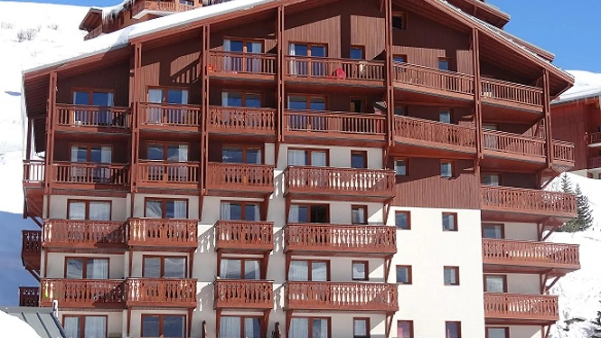 Location Appartement 2 Pieces 30M² 4 Pers Aux Menuires Avec Balcon Plein Sud, Pied Des Pistes - Fr-1-178-384 Les Bruyères 0*,  France